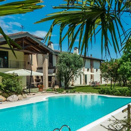 Agriturismo" Il Glicine Bianco" Монцамбано Екстер'єр фото