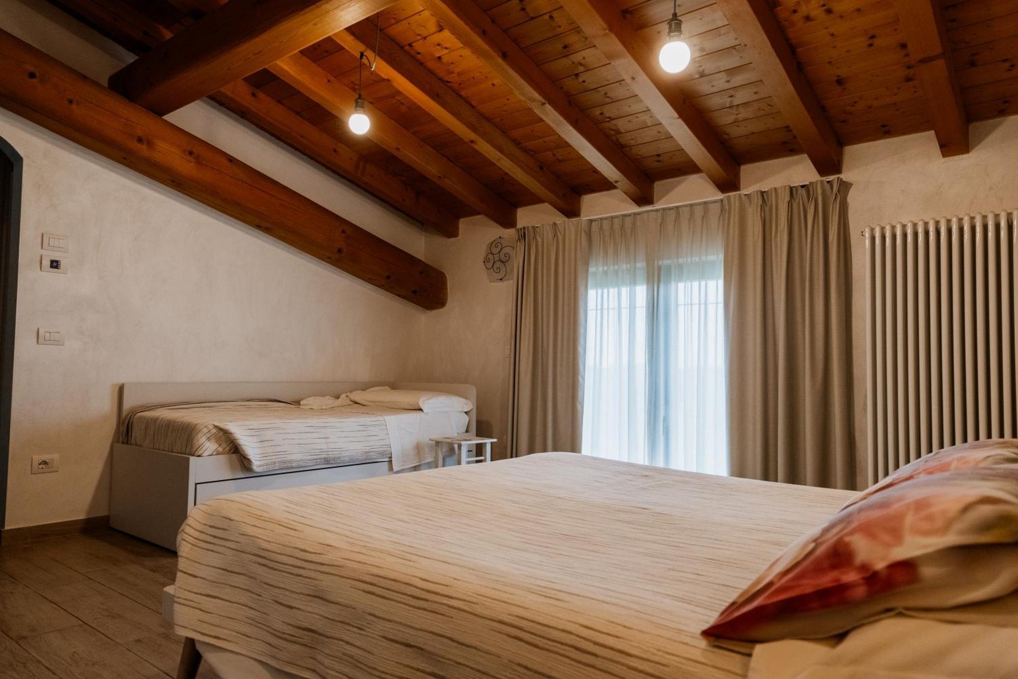 Agriturismo" Il Glicine Bianco" Монцамбано Екстер'єр фото
